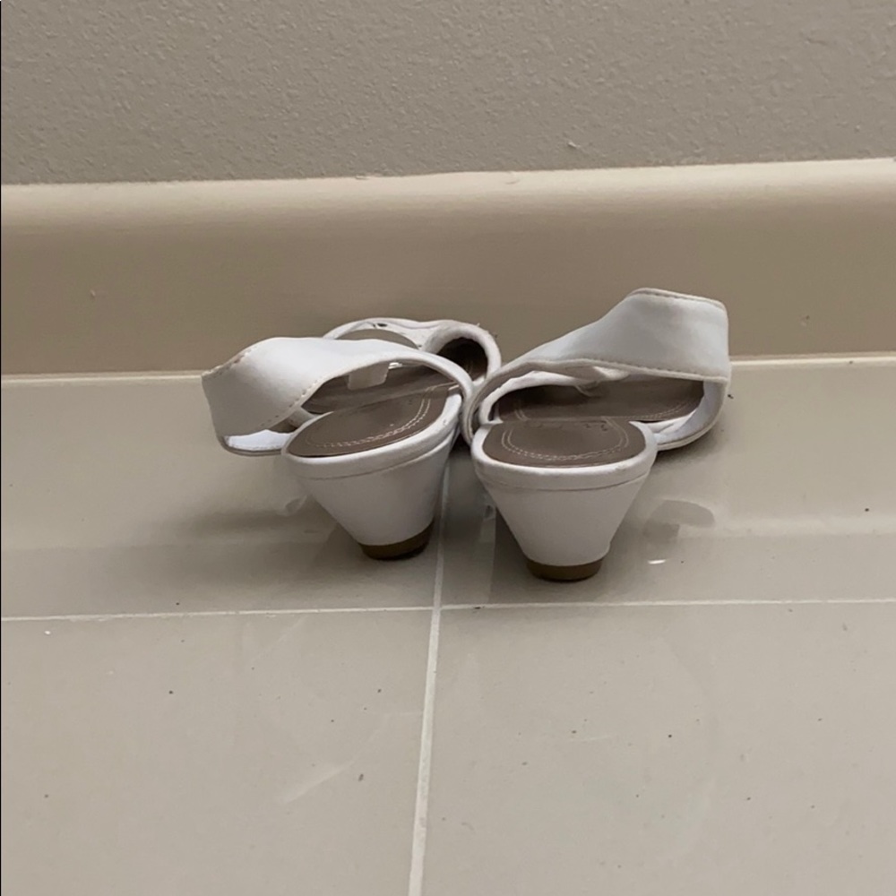 Sandals - Picture 3 of 4
